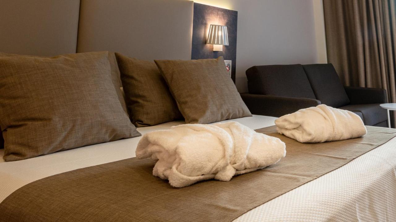 Hotel Golden Benidorm Bagian luar foto