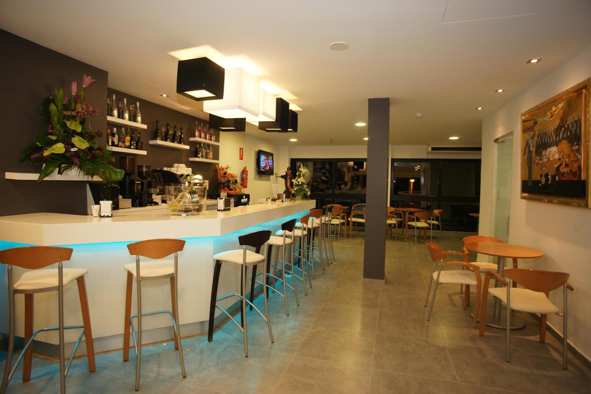 Hotel Golden Benidorm Bagian luar foto