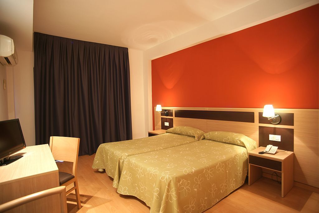 Hotel Golden Benidorm Bagian luar foto