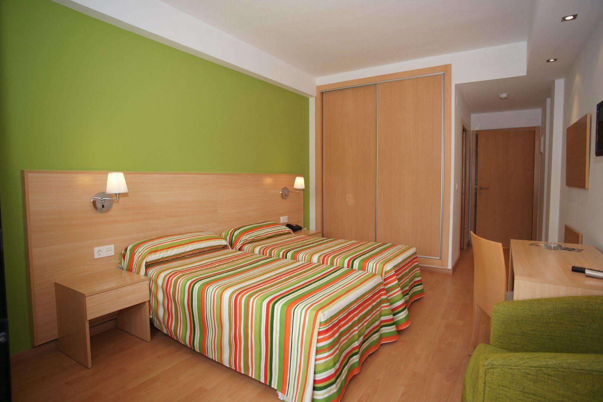 Hotel Golden Benidorm Bagian luar foto