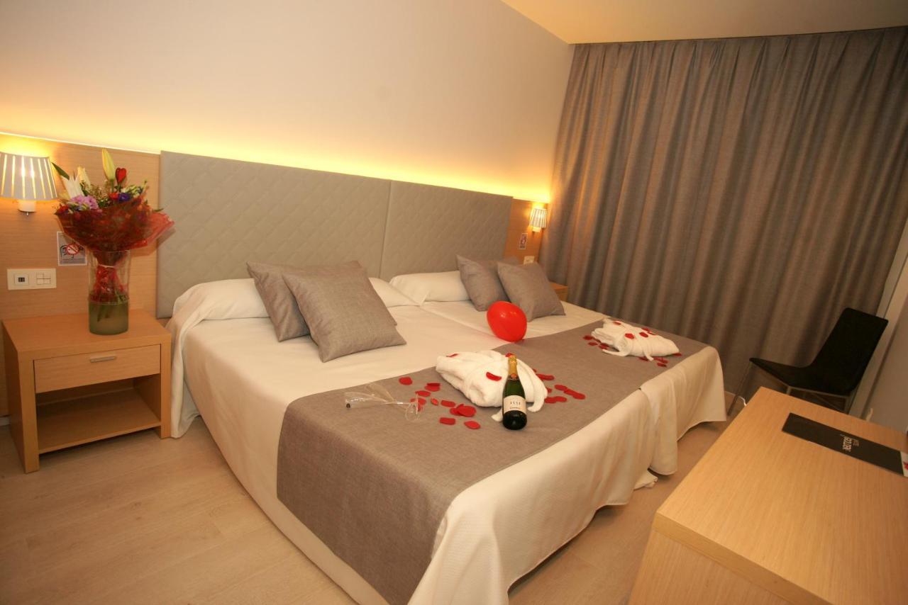 Hotel Golden Benidorm Bagian luar foto